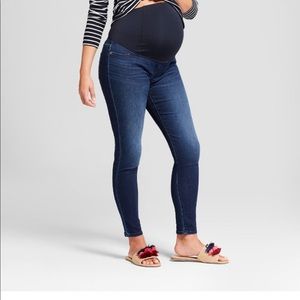 Maternity skinny jeans